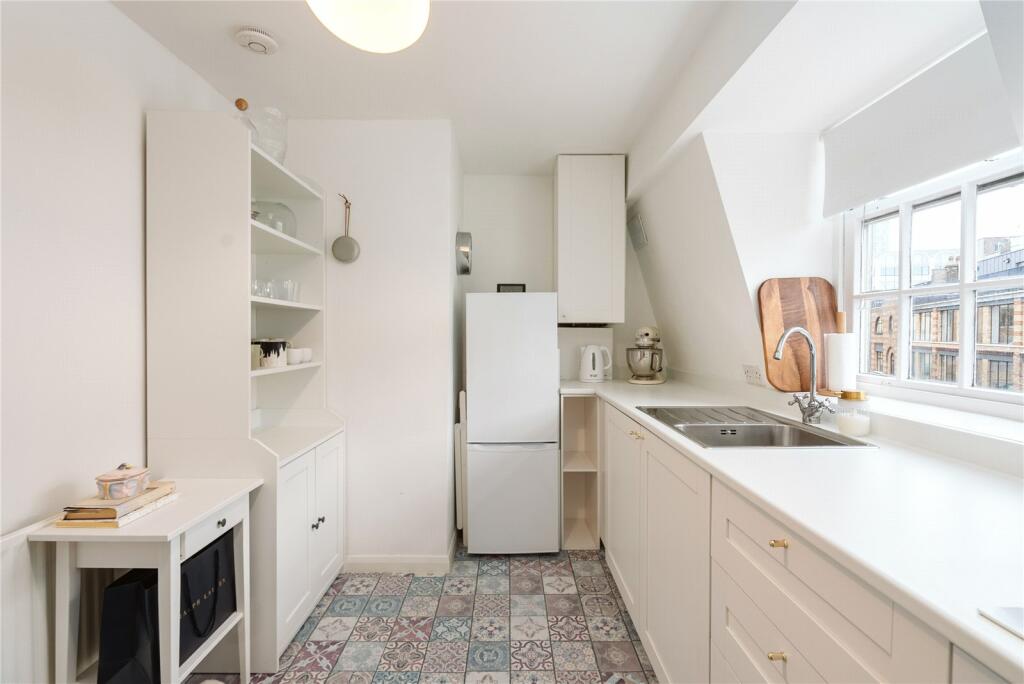 1 bedroom penthouse for sale in Wells Street, 11-20 St. Andrew's Chambers, Fitzrovia, London, W1T